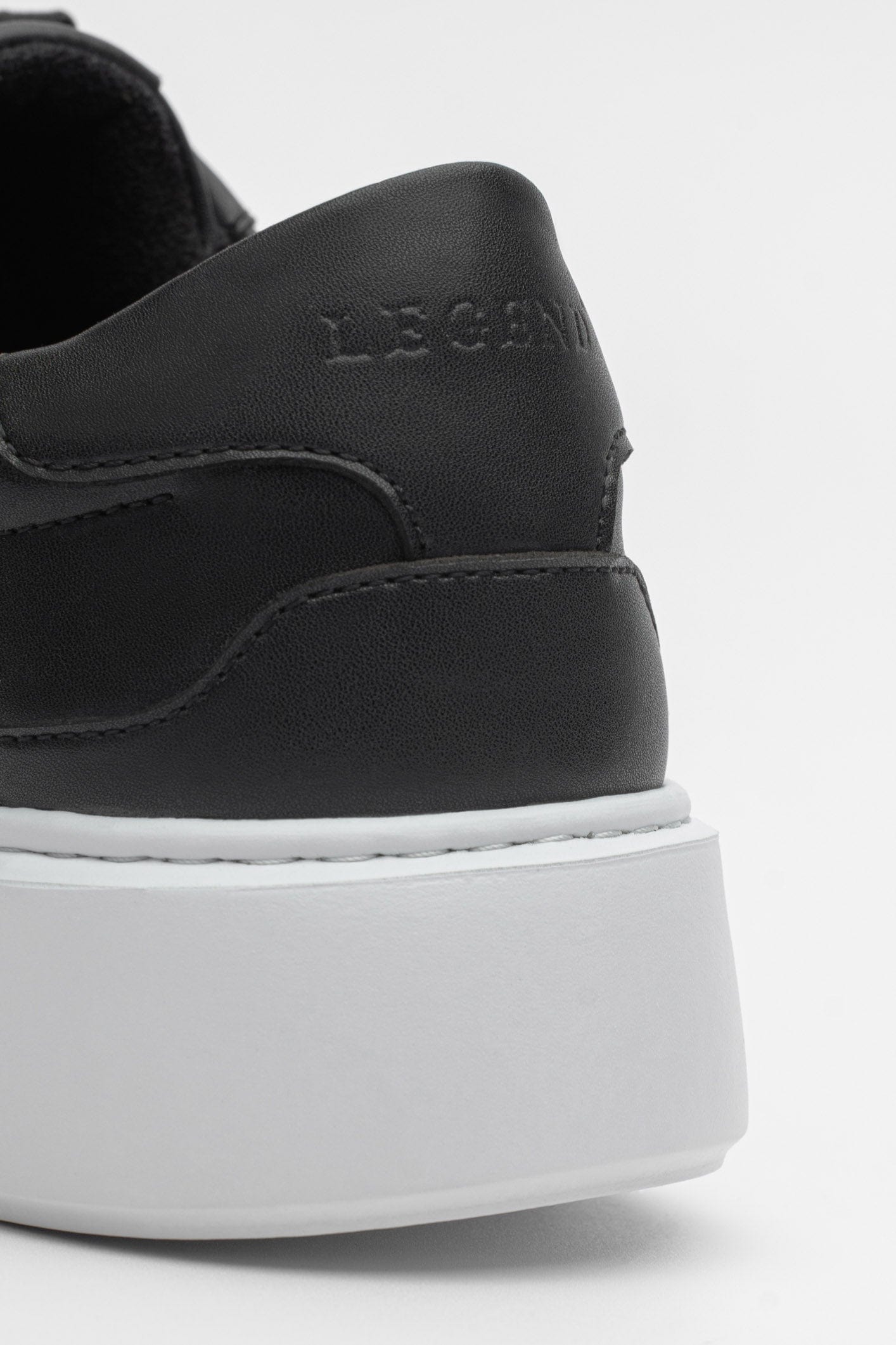 Legend London FOOTWEAR LEATHER TRAINER - BLACK