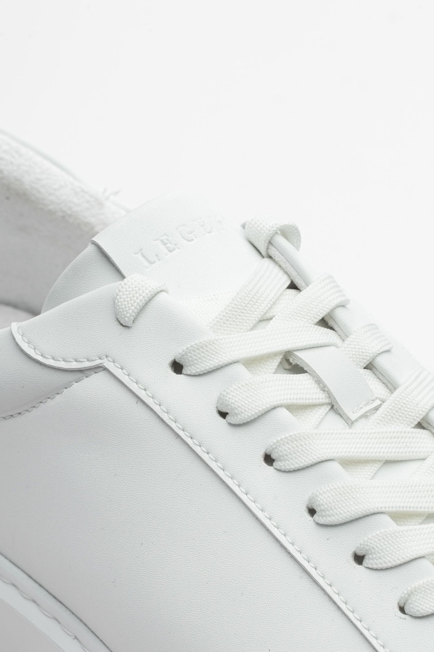 Legend London FOOTWEAR LEATHER TRAINER - WHITE