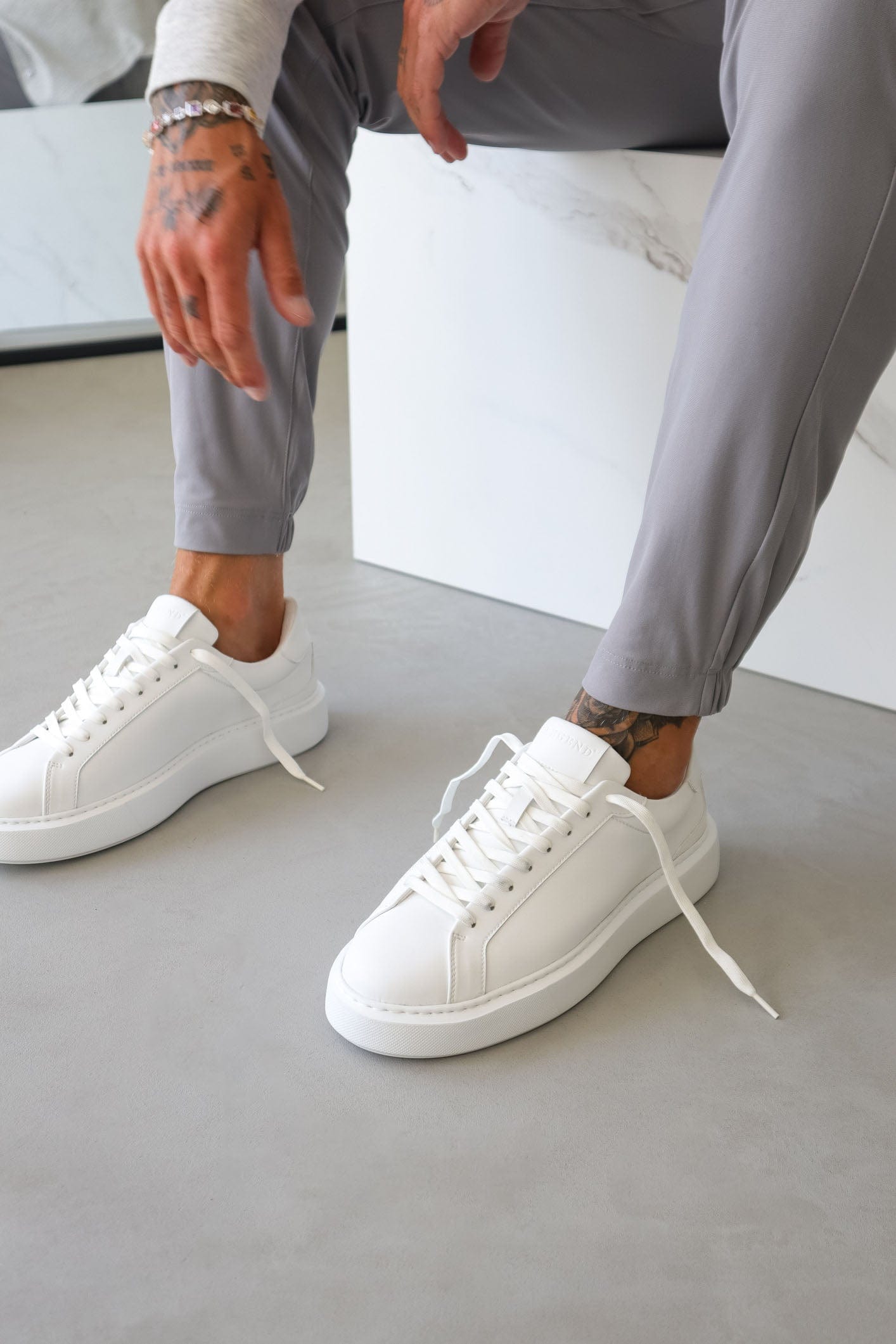 Legend London FOOTWEAR LEATHER TRAINER - WHITE
