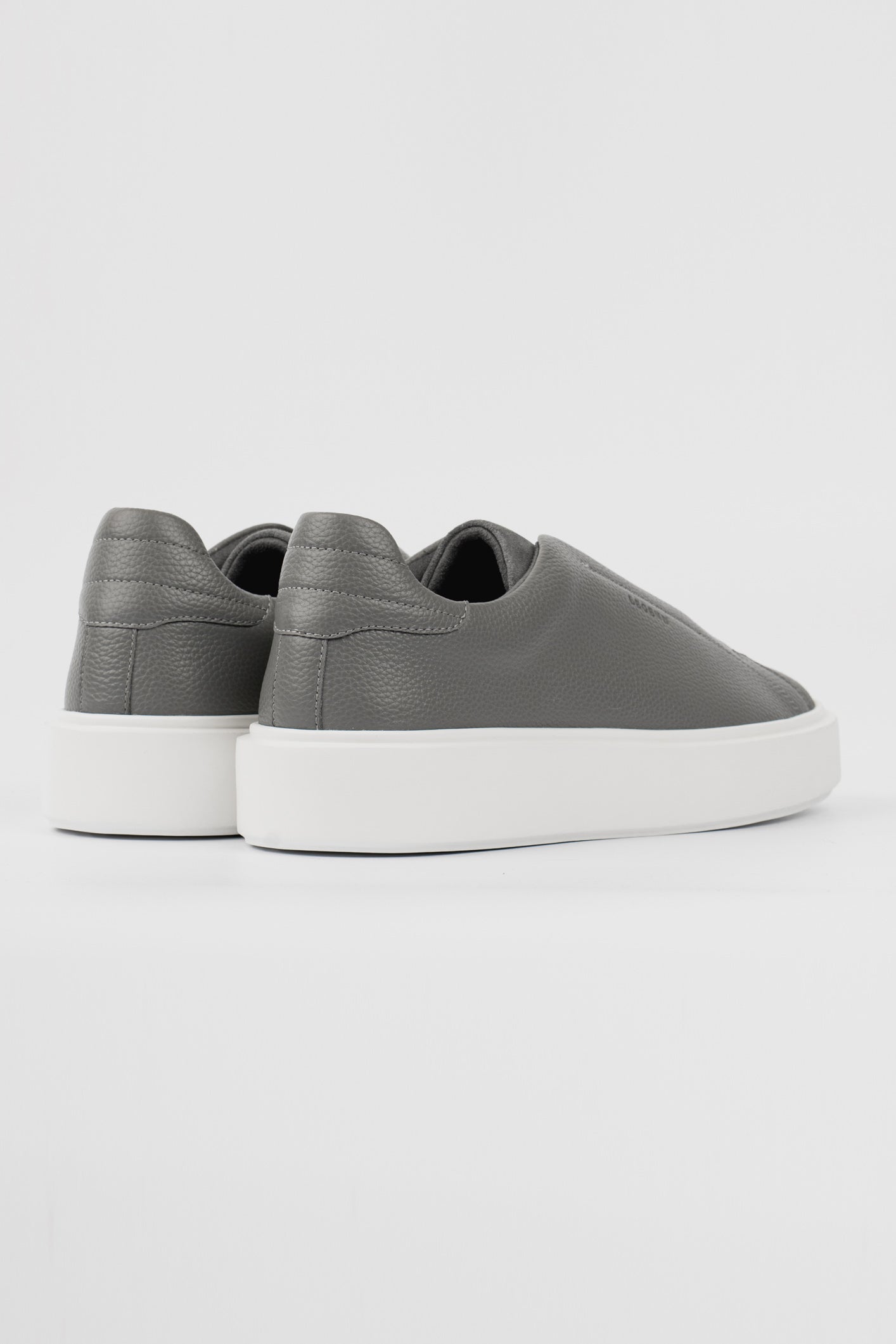 Legend London FOOTWEAR - TRAINERS VELORA TRAINER - GREY