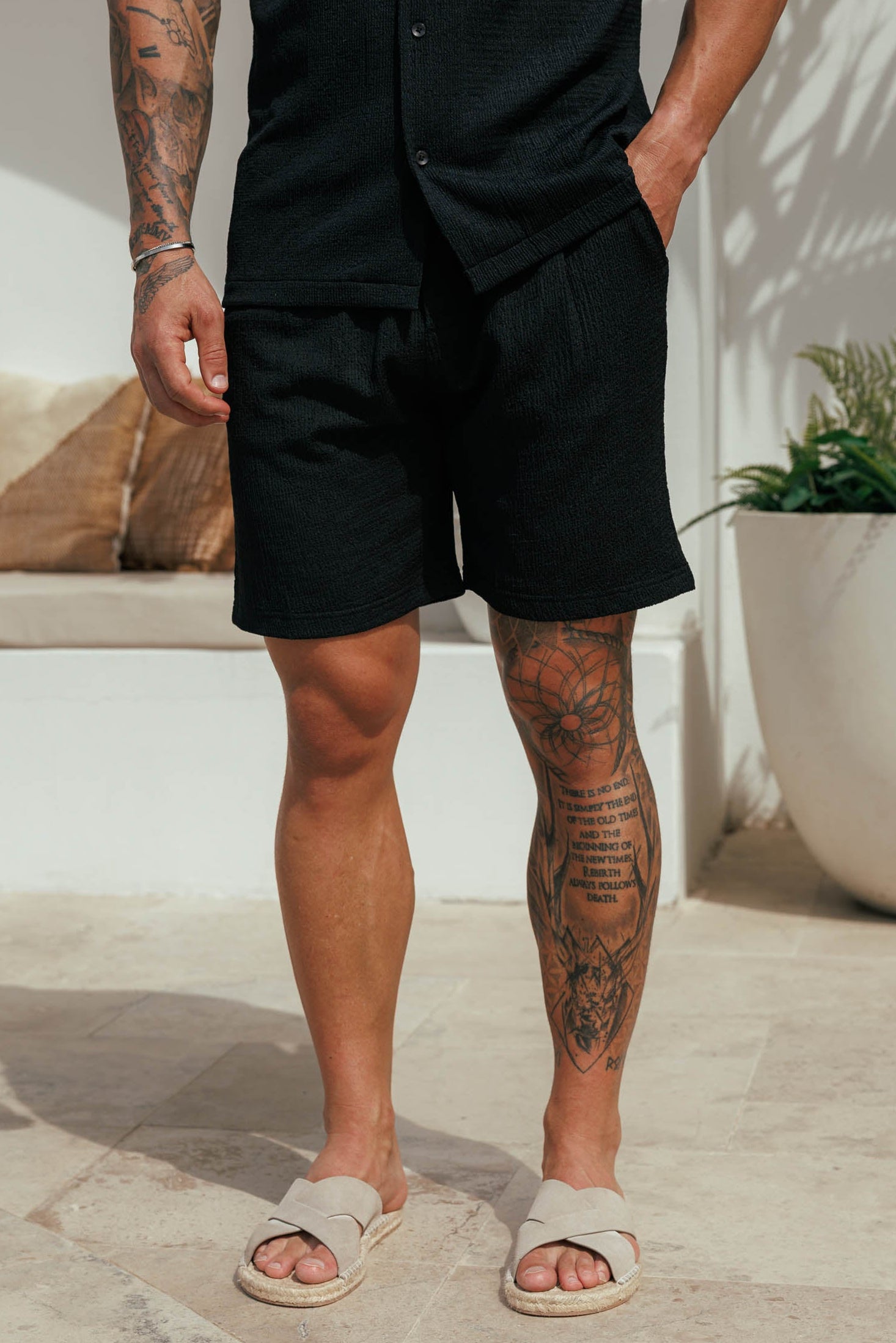 Legend London Short - Summer TEXTURED SHORTS - BLACK