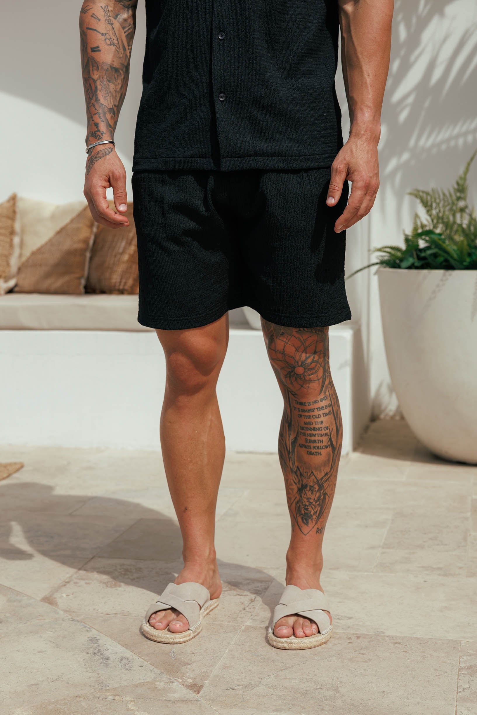 Legend London Short - Summer TEXTURED SHORTS - BLACK