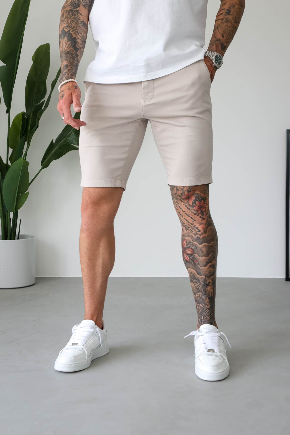 Legend London Shorts - chino SLIM CHINO SHORT - SAND