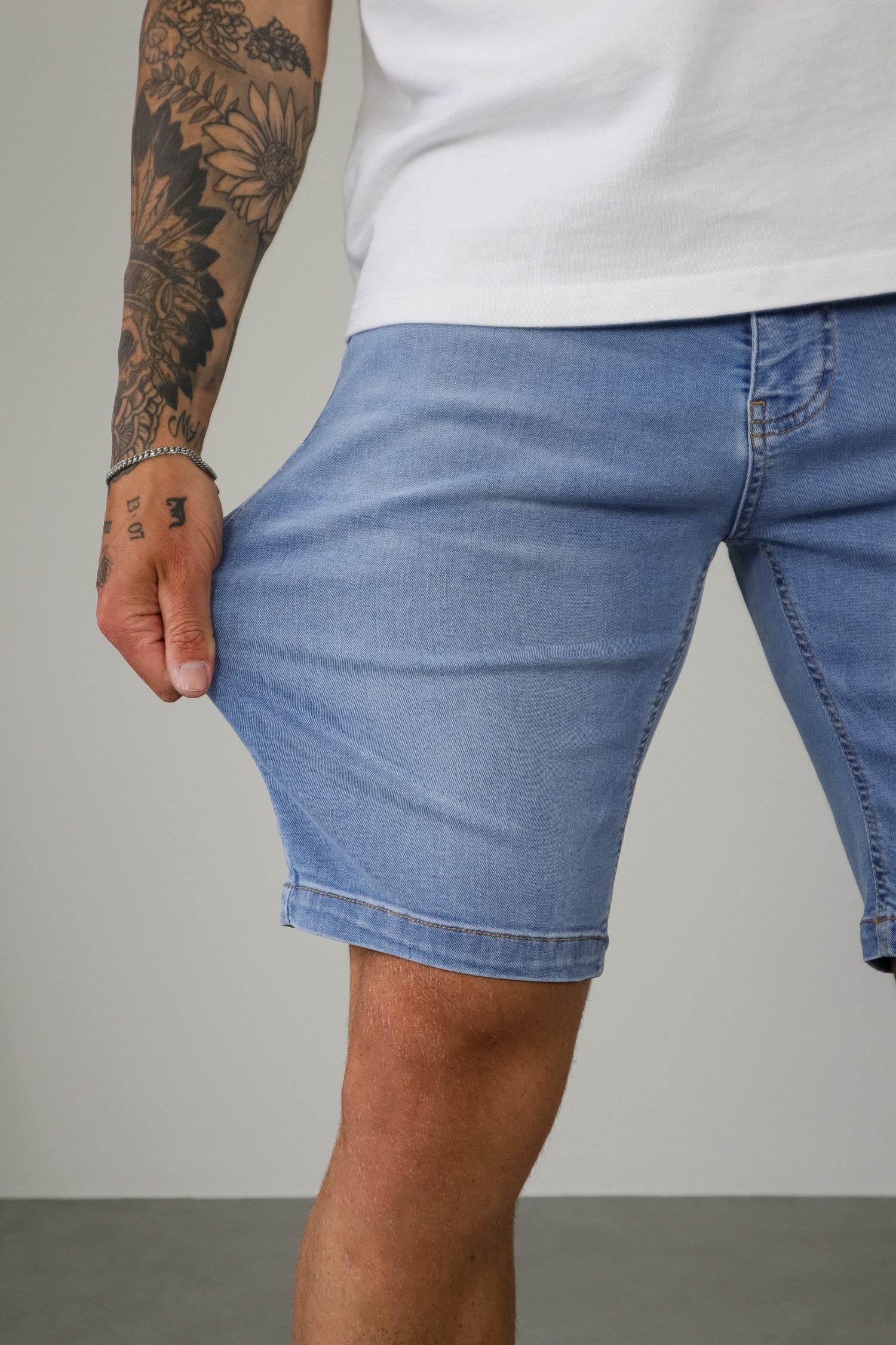 Legend London Shorts - denim SLIM DENIM SHORT - LIGHT BLUE