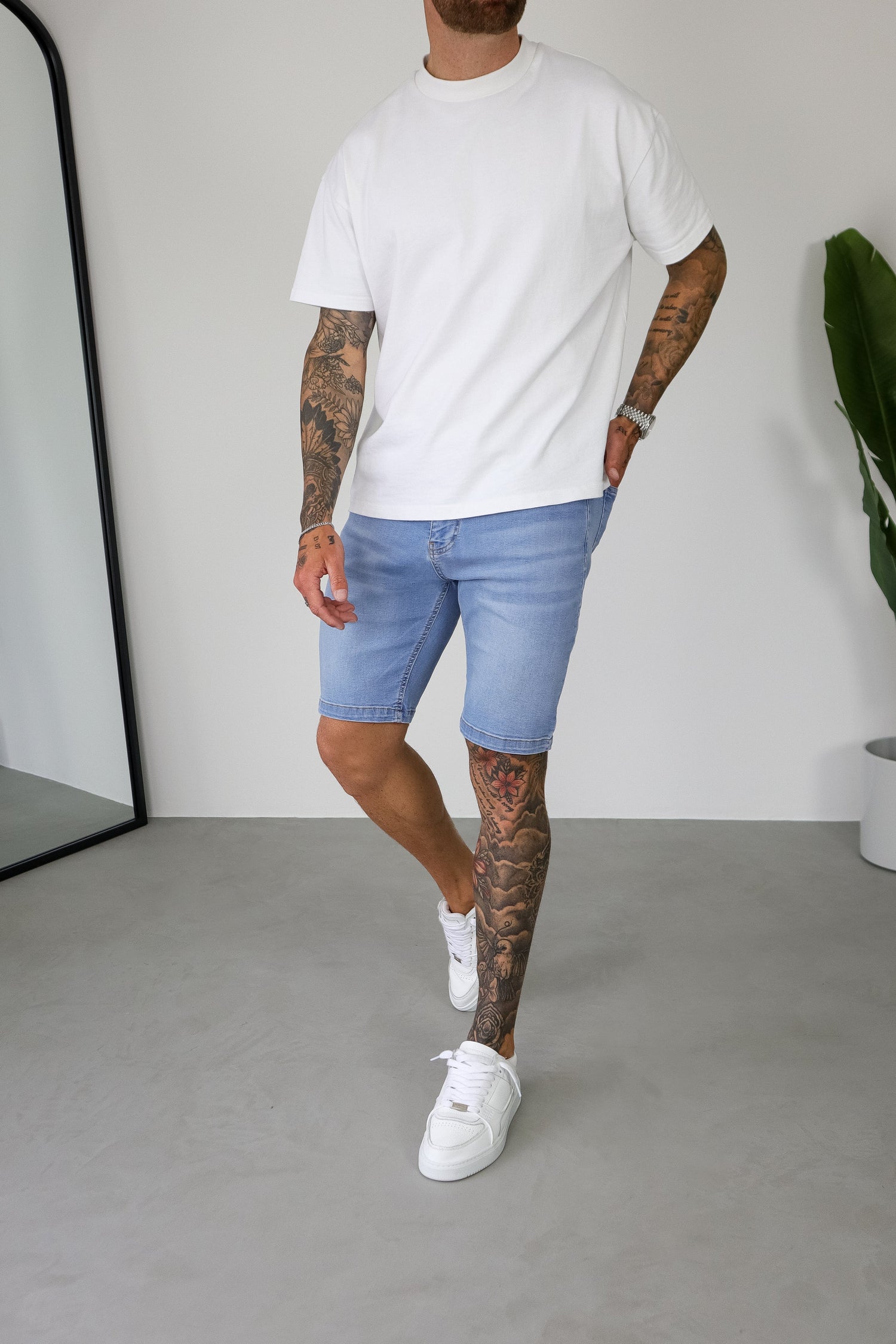 Legend London Shorts - denim SLIM DENIM SHORT - LIGHT BLUE
