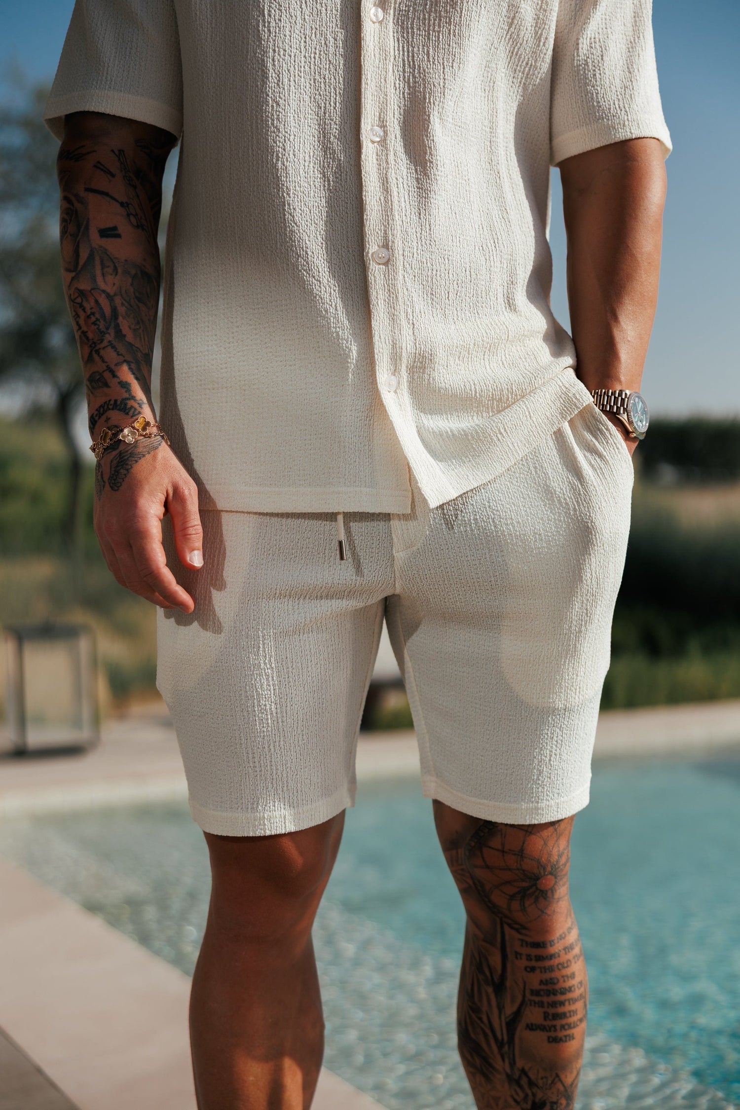 Legend London shorts TEXTURED SHORTS - OFF WHITE