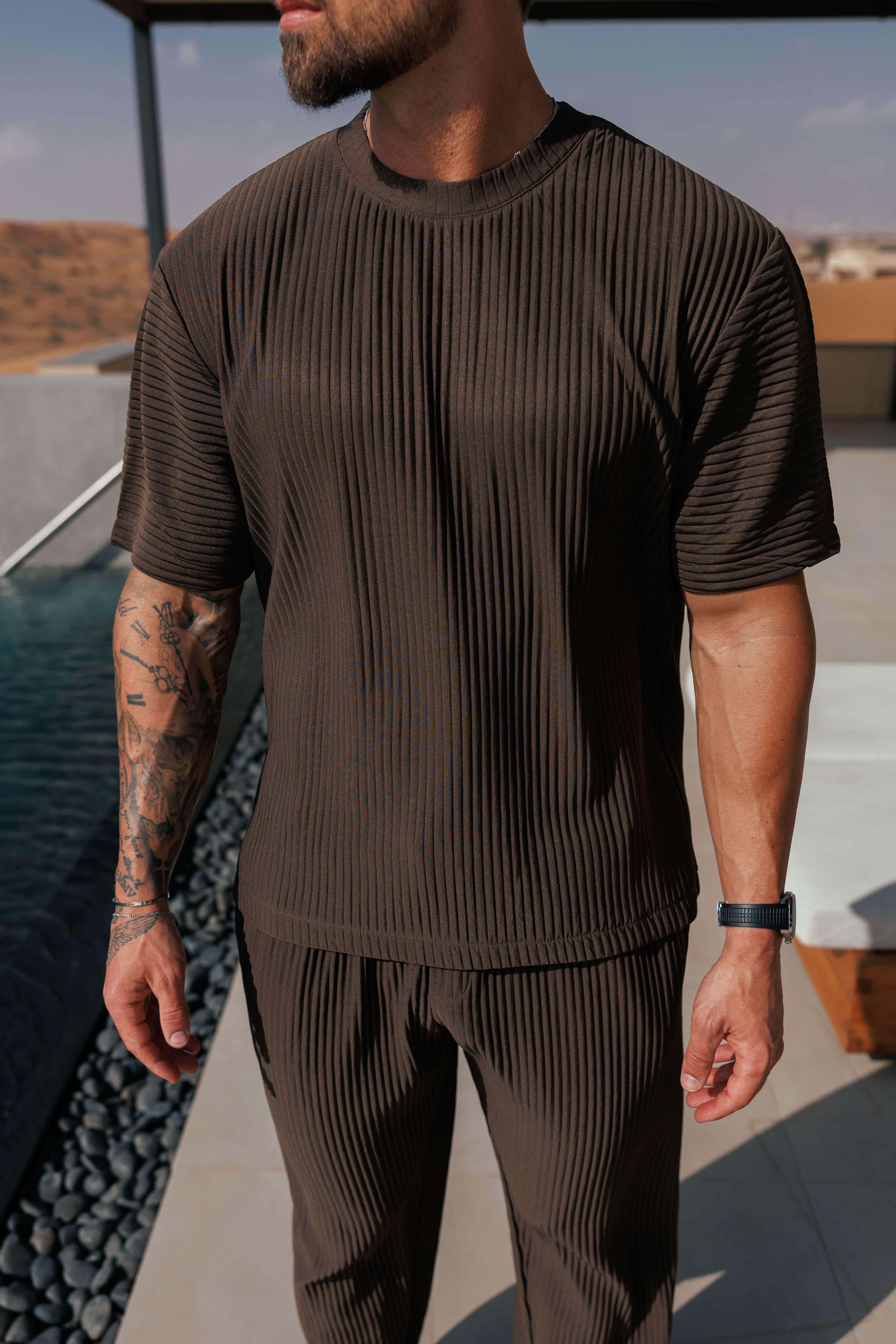 LEGEND LONDON T-SHIRT PLEATED T-SHIRT - BROWN
