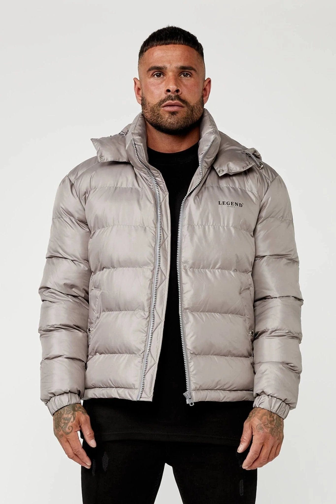 Silver puffer jacket deals