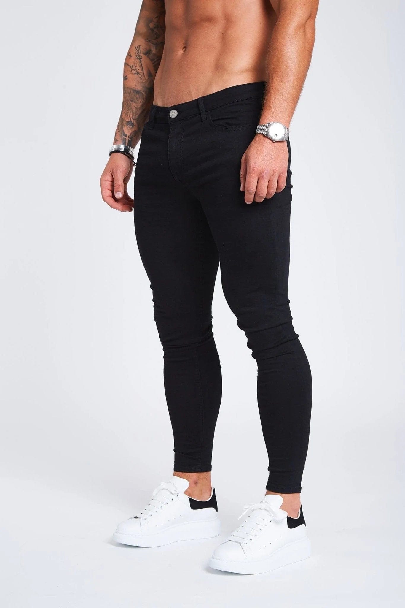 BLACK JEANS - NON RIPPED