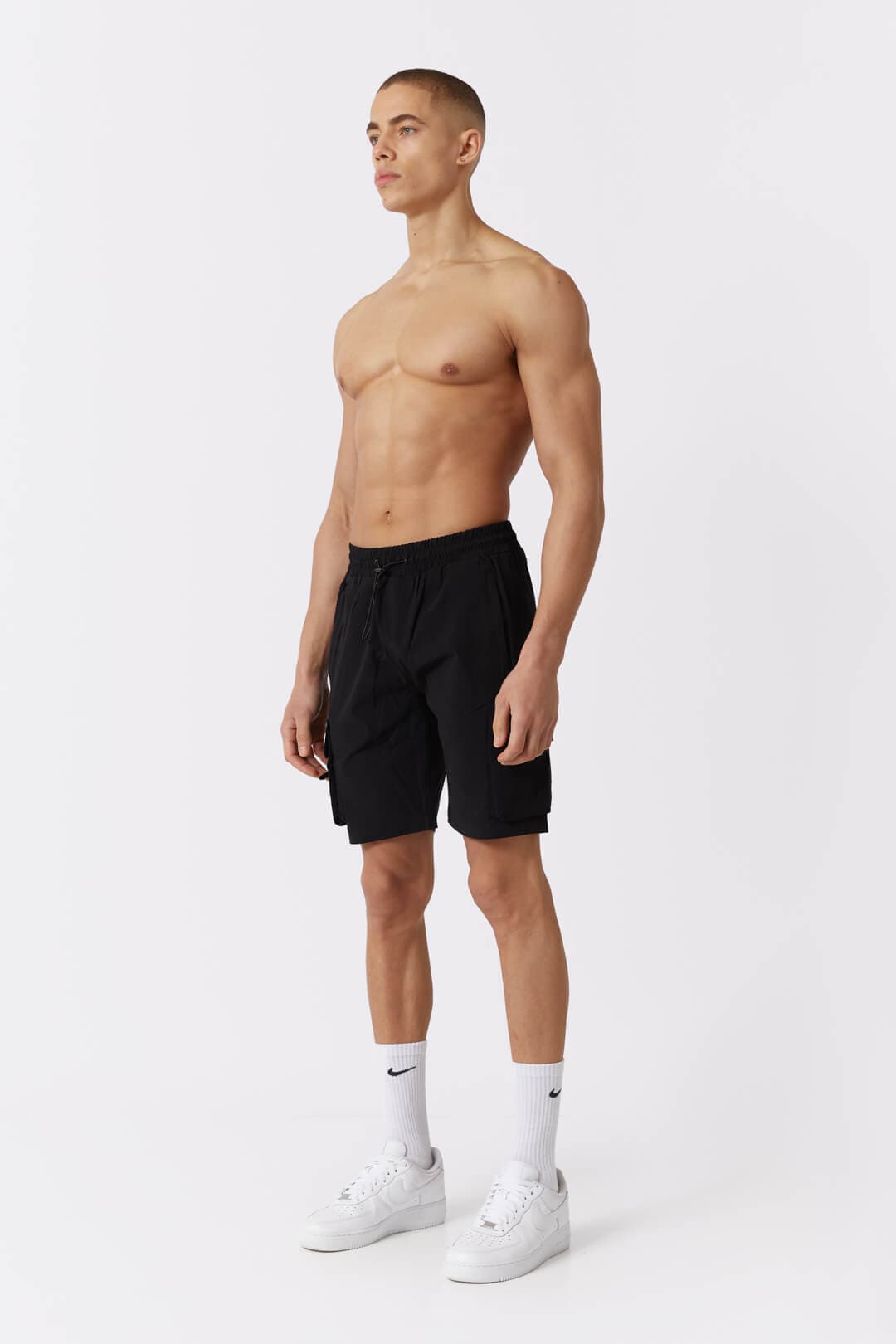 Legend London TECH CARGO SHORTS - BLACK