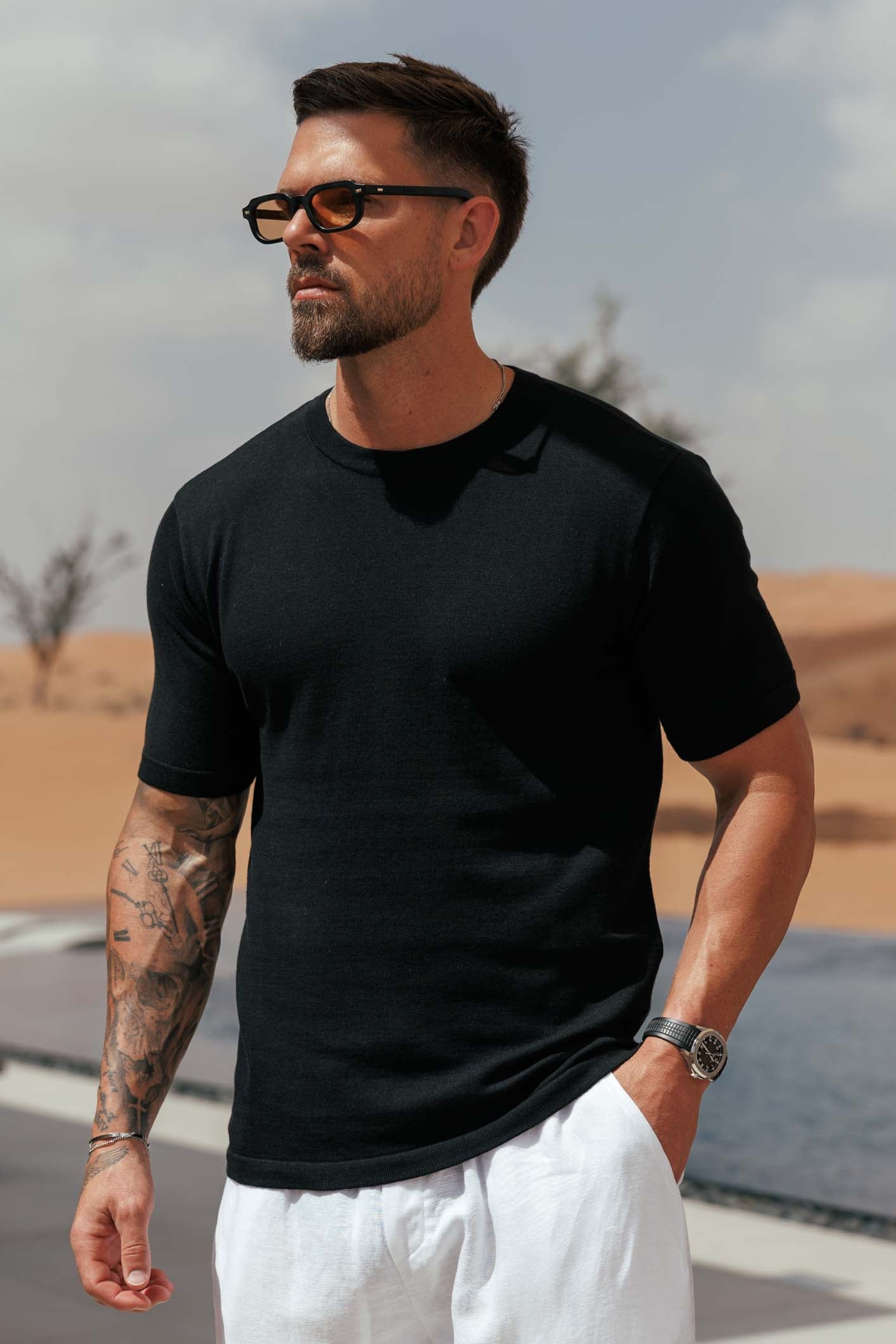 CAMISETA DE PUNTO - NEGRA