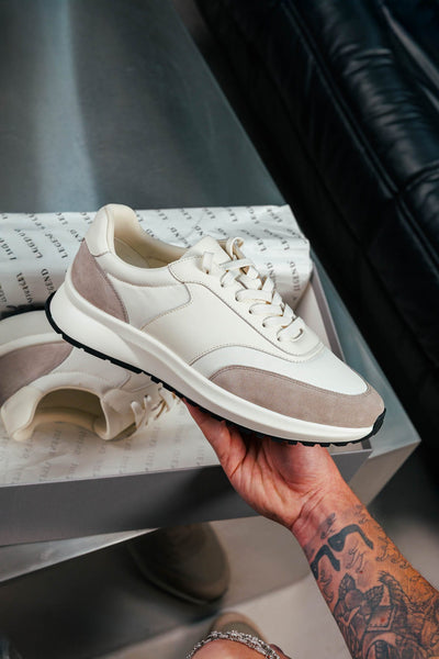 FORMA RUNNER - BEIGE AND WHITE