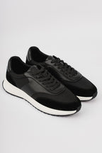 Legend London FOOTWEAR FORMA RUNNER - BLACK AND WHITE