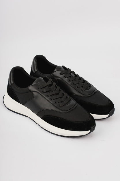 Legend London FOOTWEAR FORMA RUNNER - BLACK AND WHITE