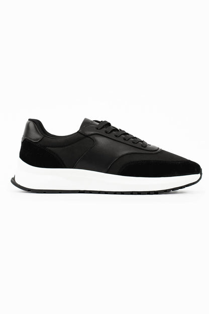 Legend London FOOTWEAR FORMA RUNNER - BLACK AND WHITE