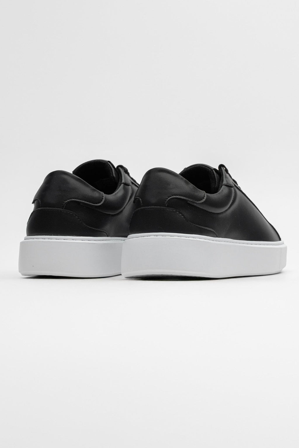Legend London FOOTWEAR LEATHER TRAINER - BLACK