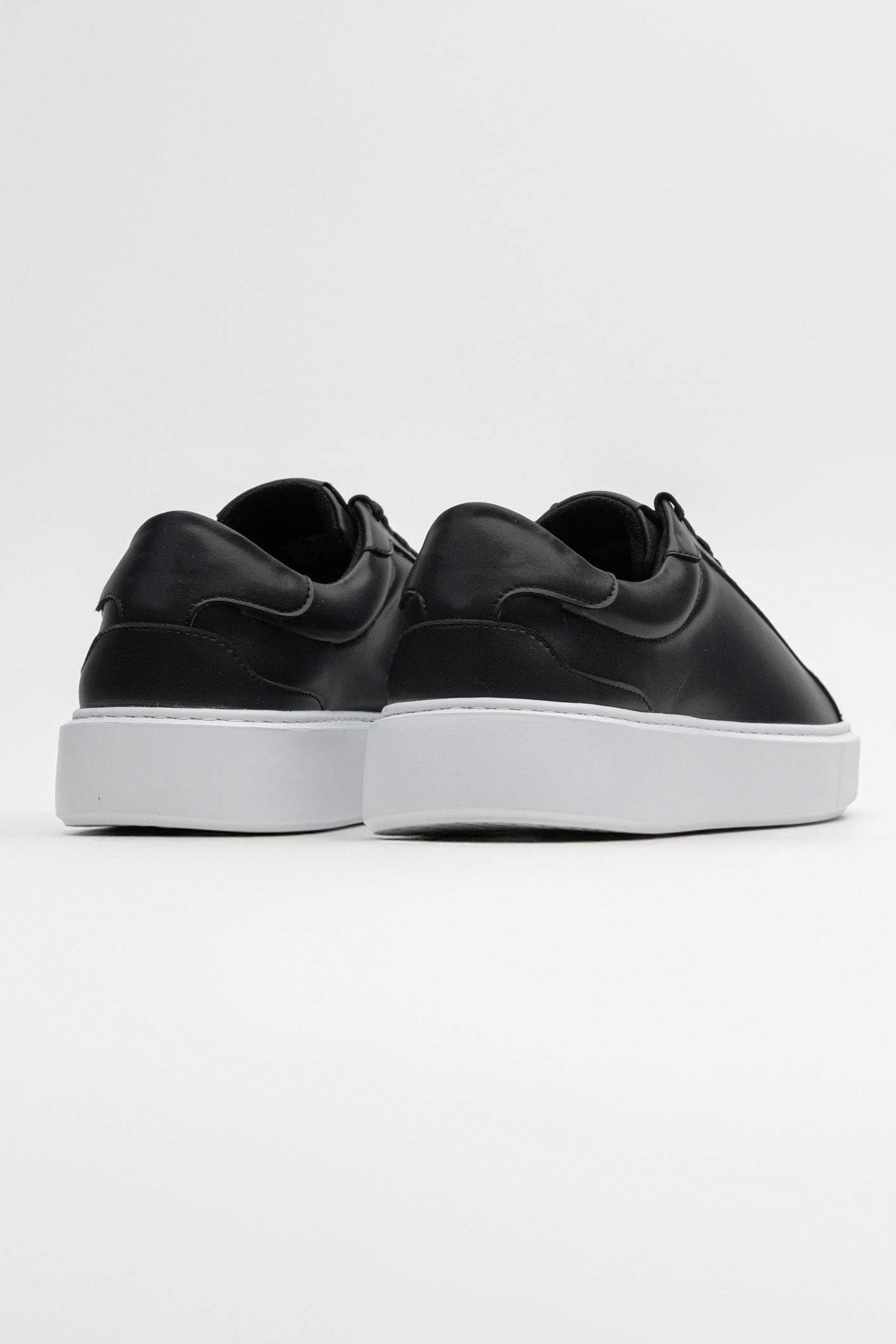 Legend London FOOTWEAR LEATHER TRAINER - BLACK