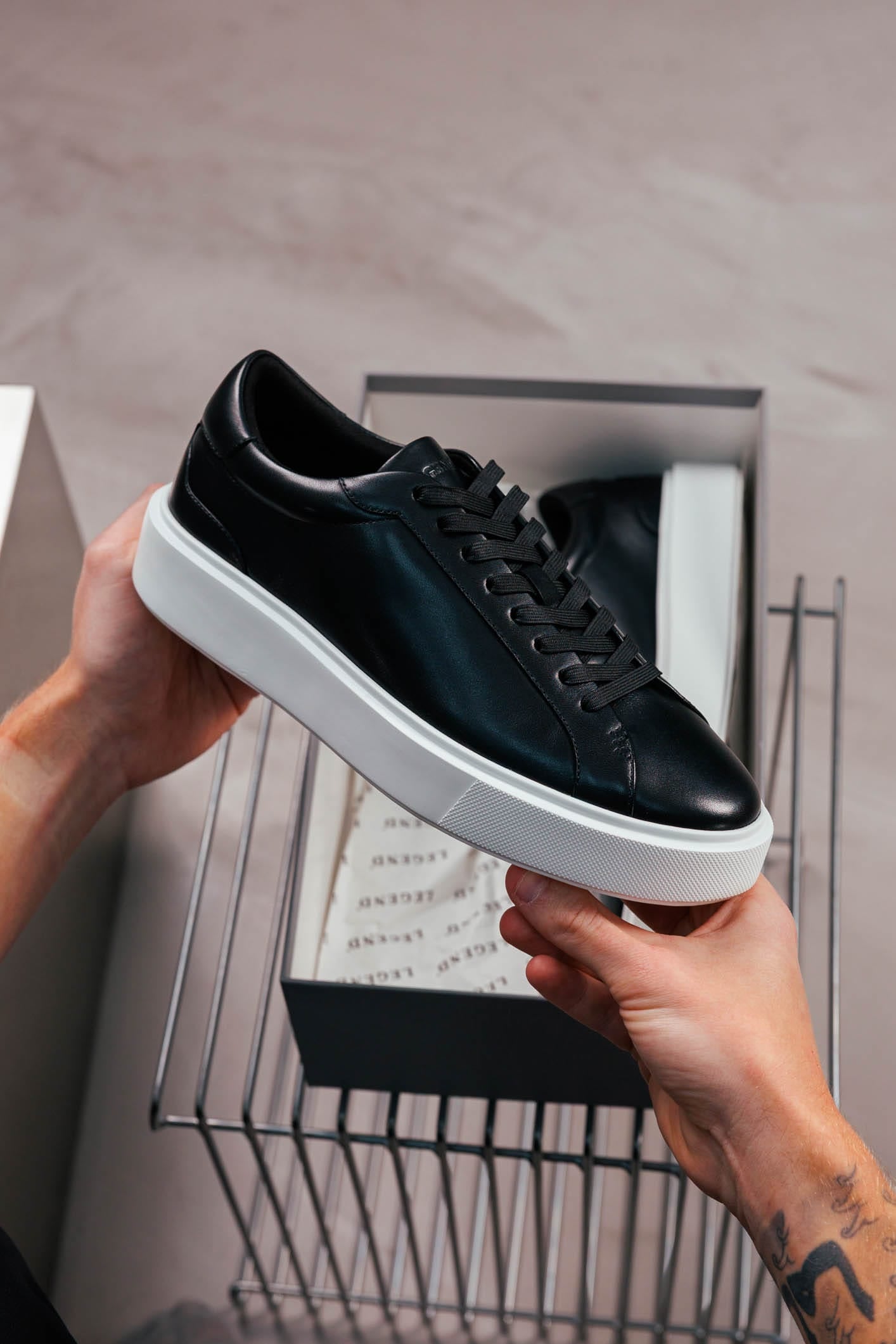 Legend London FOOTWEAR LEATHER TRAINER - BLACK