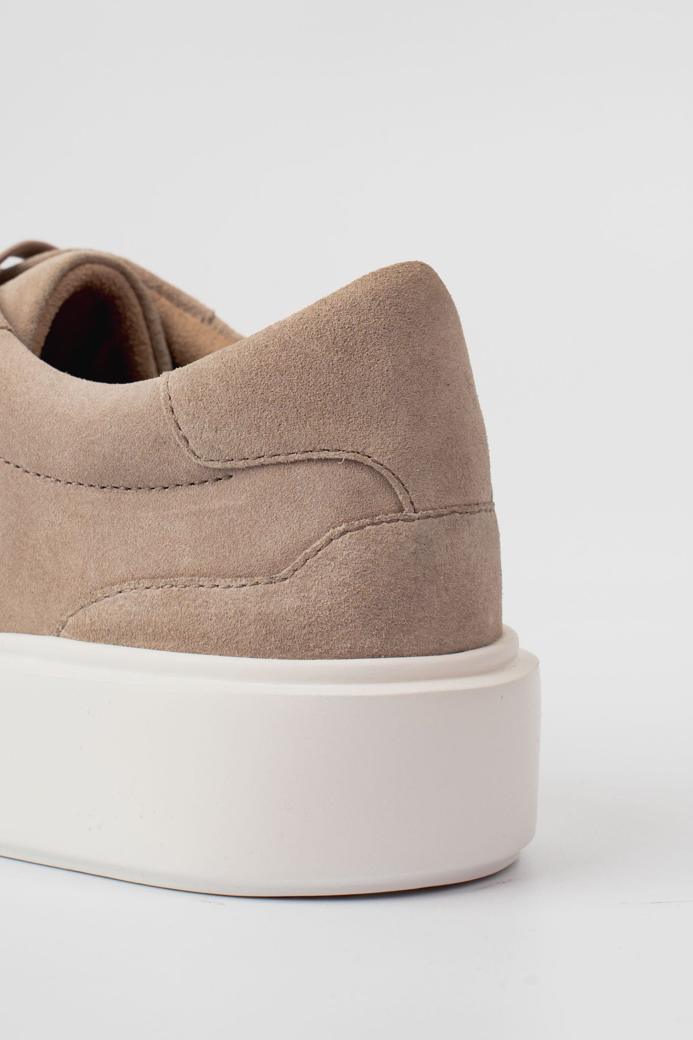 Legend London FOOTWEAR SUEDE TRAINER - BEIGE