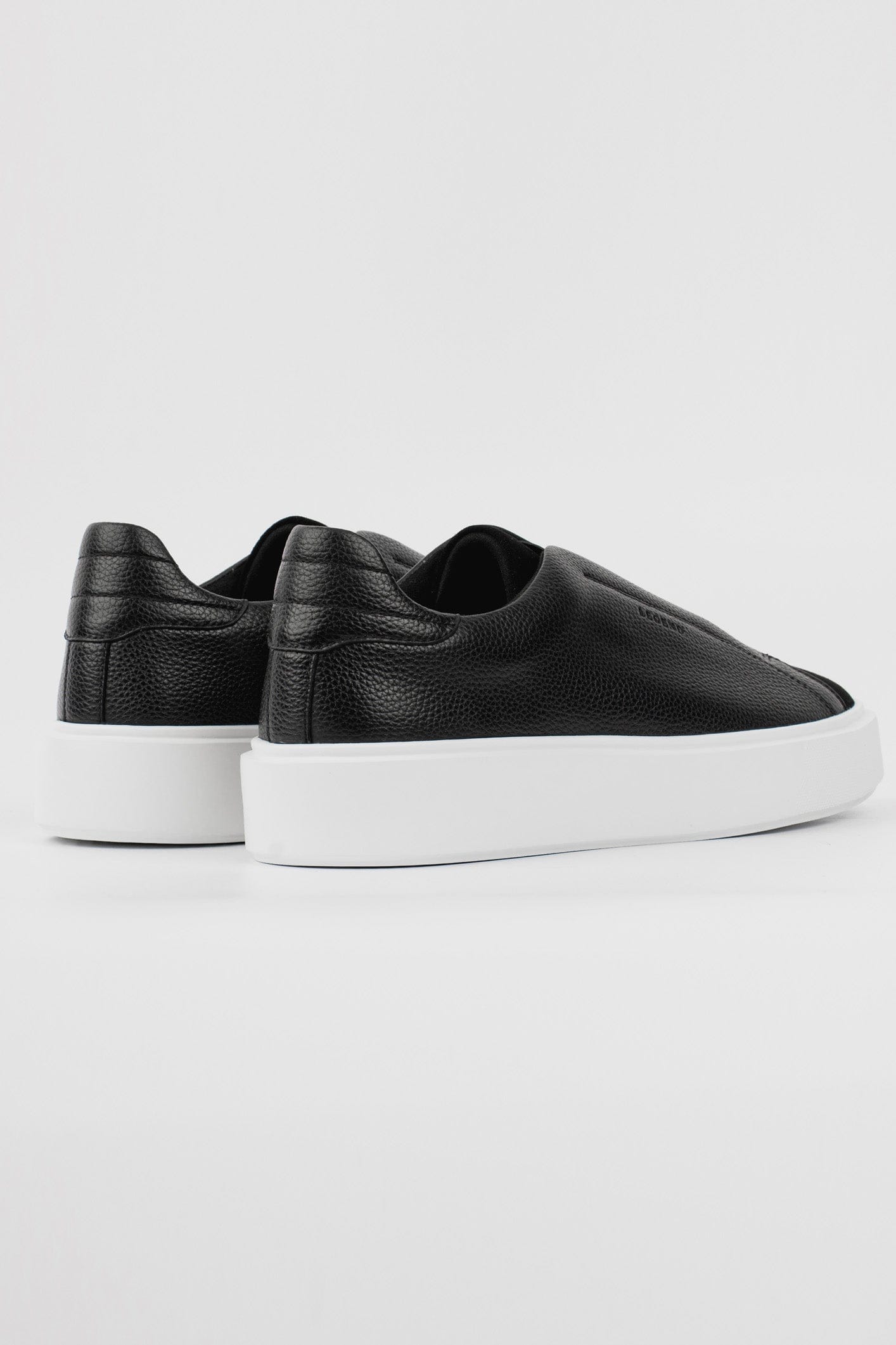Legend London FOOTWEAR - TRAINERS VELORA TRAINER - BLACK