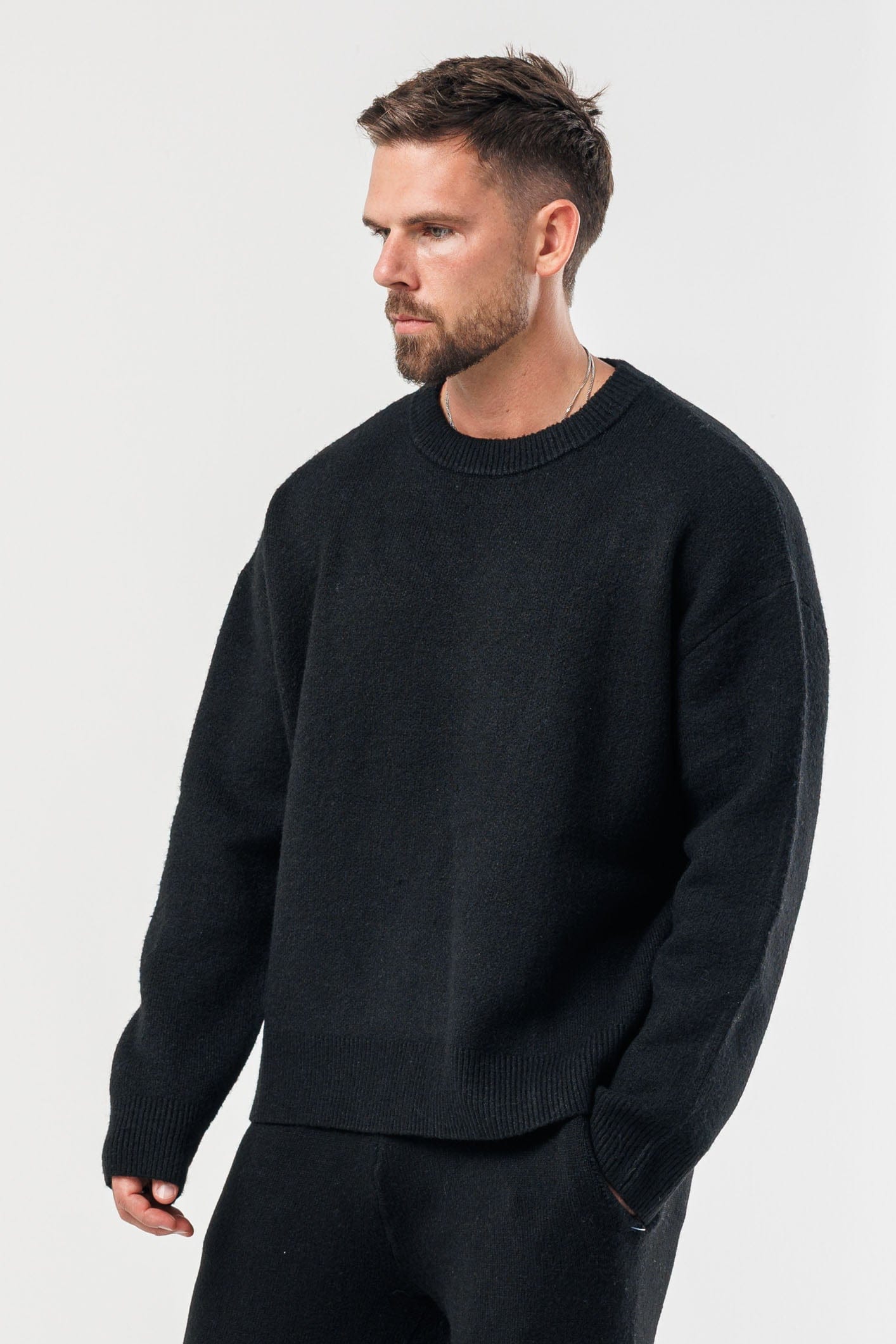 KNIT SWEATER - BLACK – Legend London
