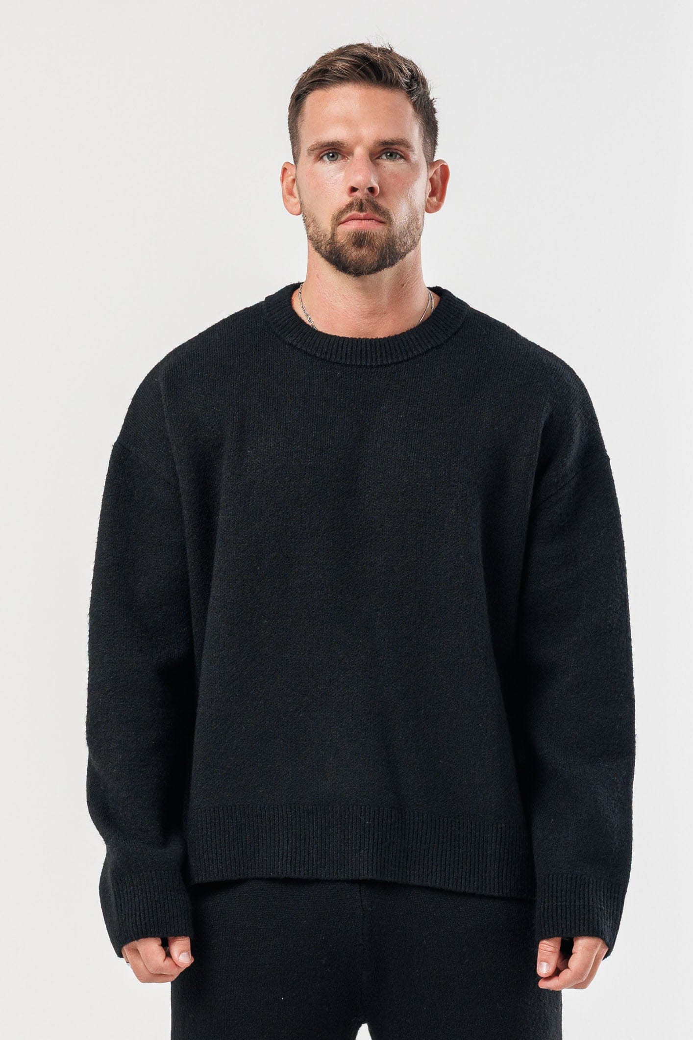 KNIT SWEATER - BLACK – Legend London