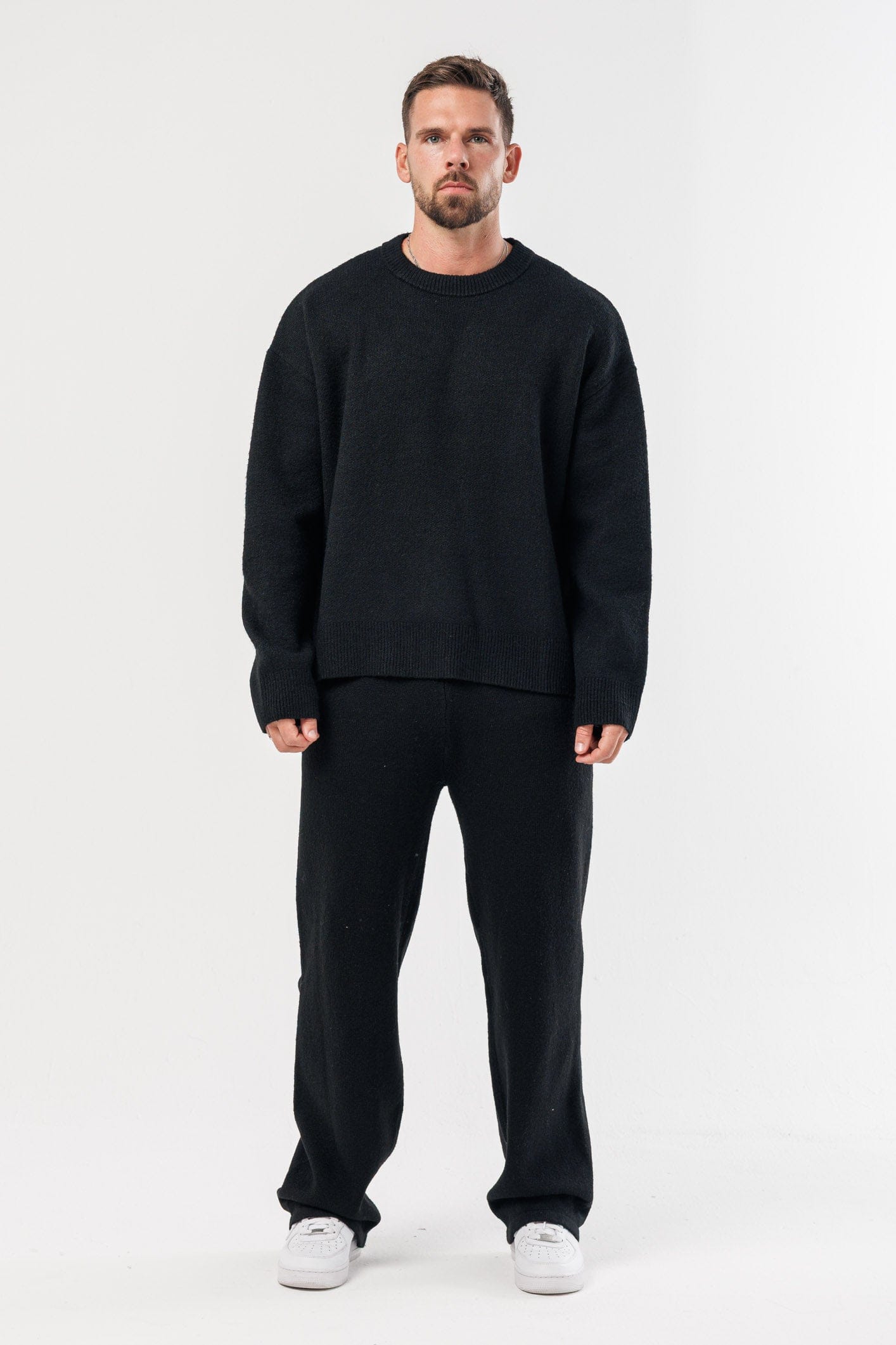 KNIT SWEATER - BLACK – Legend London