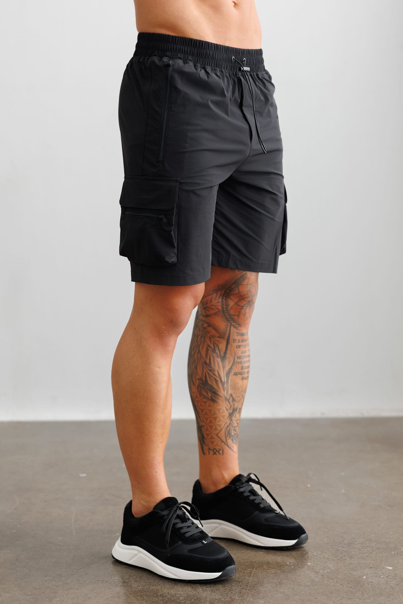 Legend London Shorts - Tech TECHNICAL CARGO SHORTS - BLACK
