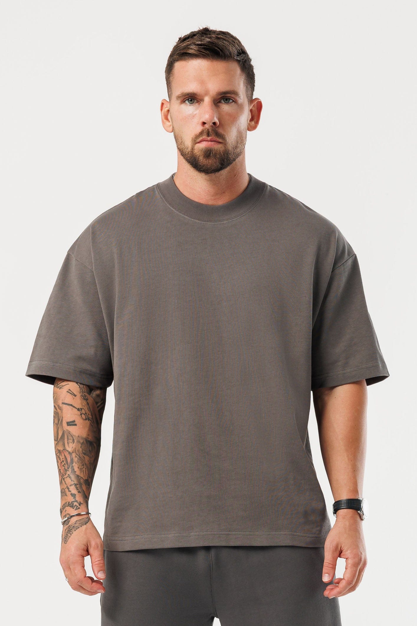LEGEND LONDON T-SHIRT - OVERSIZED OVERSIZED T-SHIRT - VINTAGE KHAKI