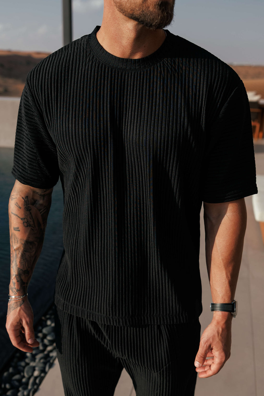 LEGEND LONDON T-SHIRT PLEATED T-SHIRT - BLACK