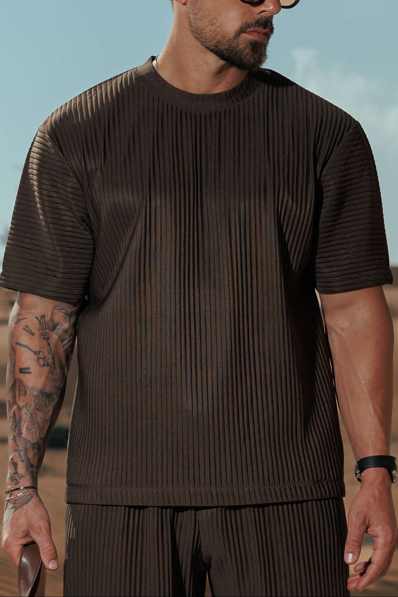LEGEND LONDON T-SHIRT PLEATED T-SHIRT - BROWN