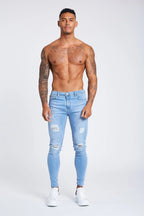 Legend London Jeans in Hellblau - mit Rissen und Reparaturen
