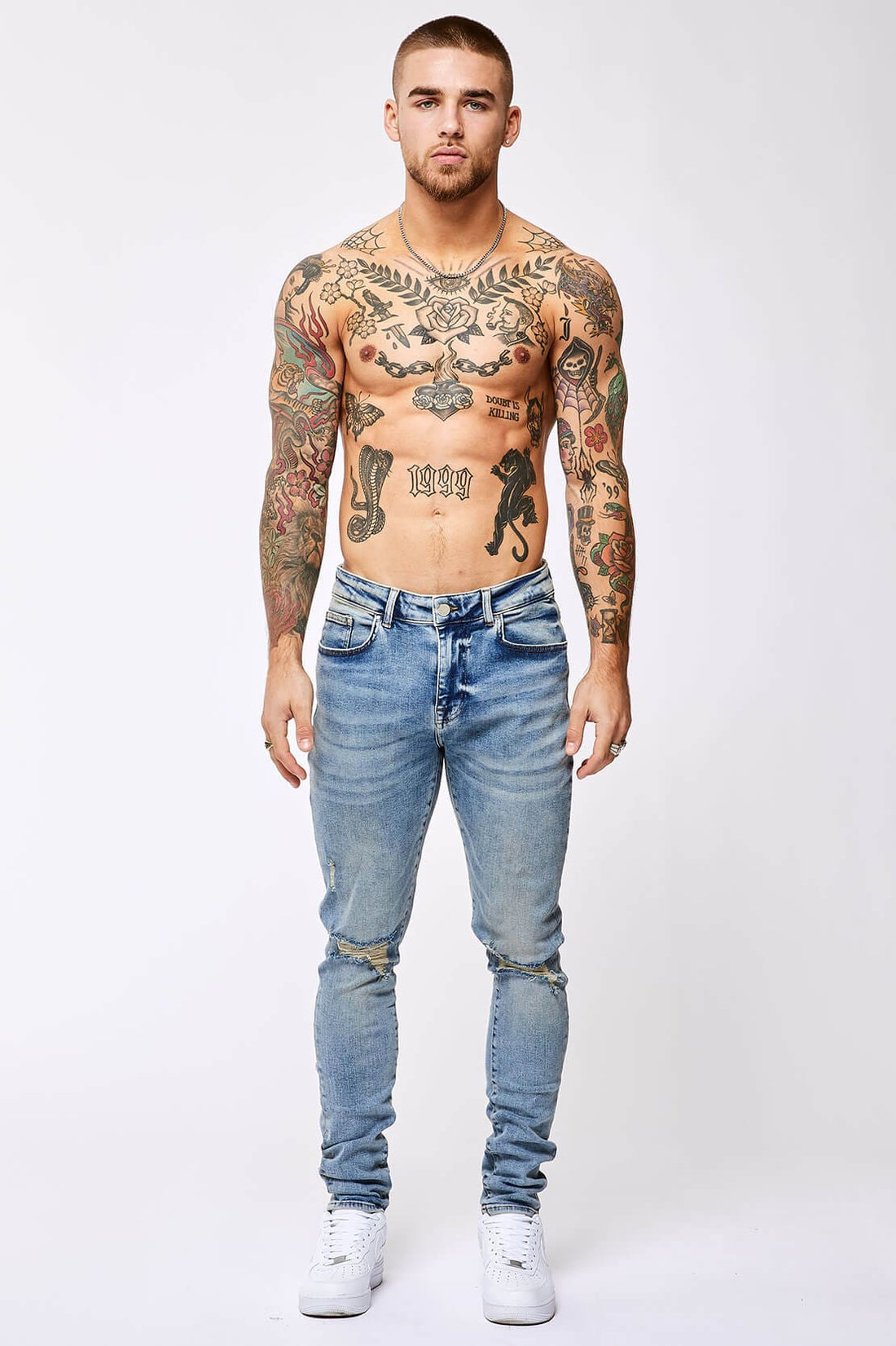 Legend London Jeans SKINNY FIT JEANS - VINTAGE BLUE RIPPED KNEE