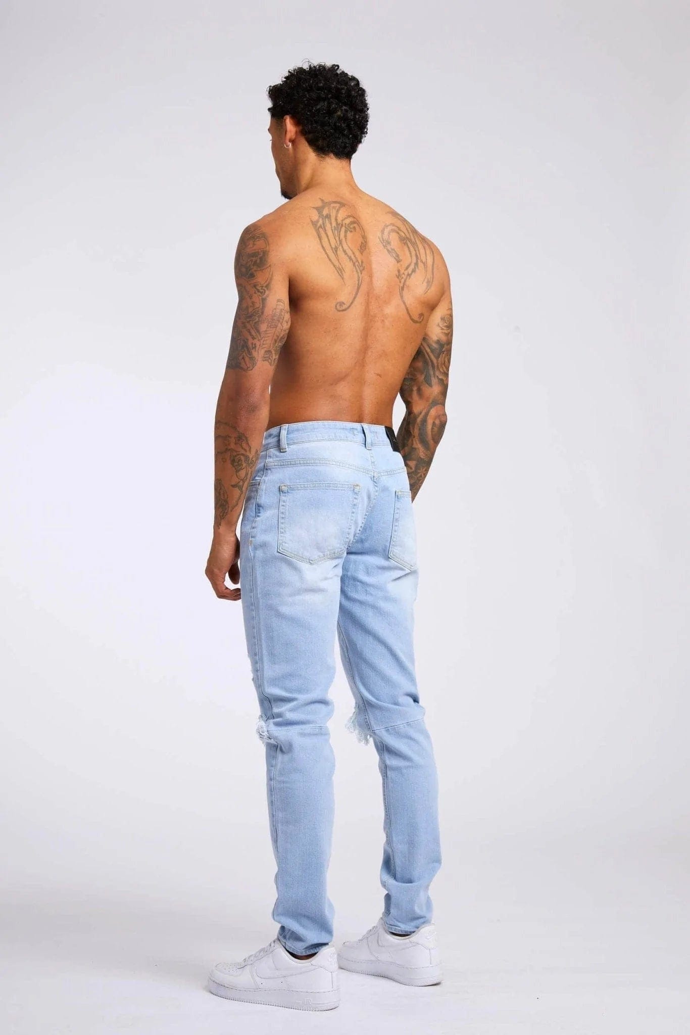Legend London Jeans SLIM FIT JEANS - LIGHT BLUE WASH DESTROYED KNEE
