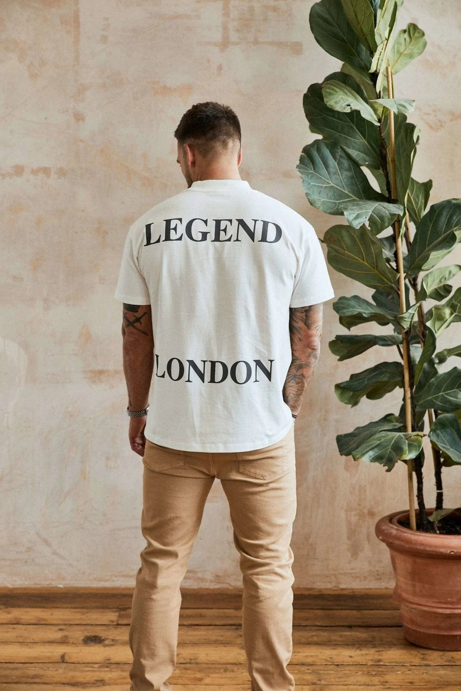 Legend London T-SHIRT BACK SPLIT LOGO T-SHIRT - CREAM