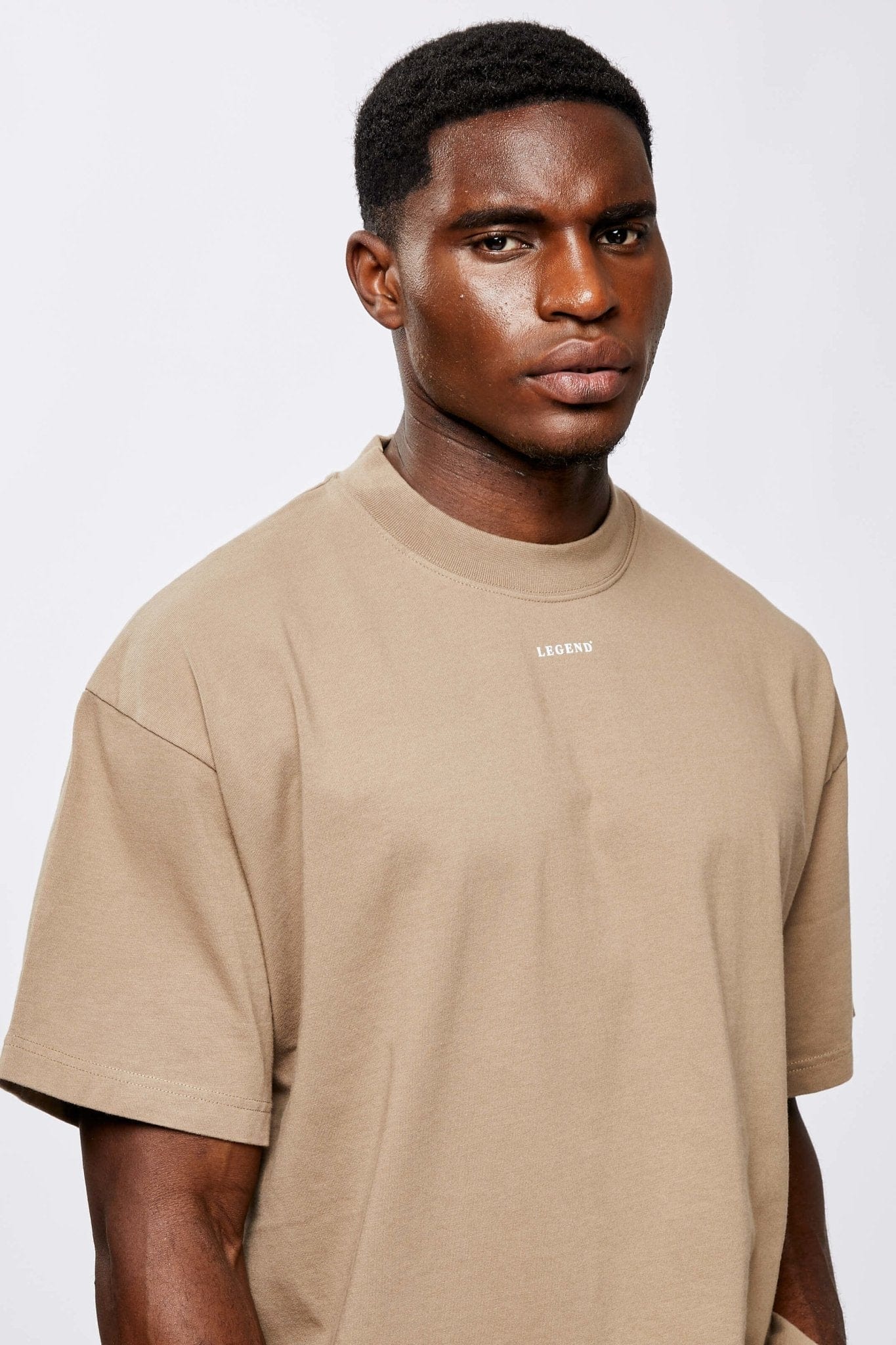 Legend London Tshirts MICRO LOGO OVERSIZED T-SHIRT - TAUPE BROWN