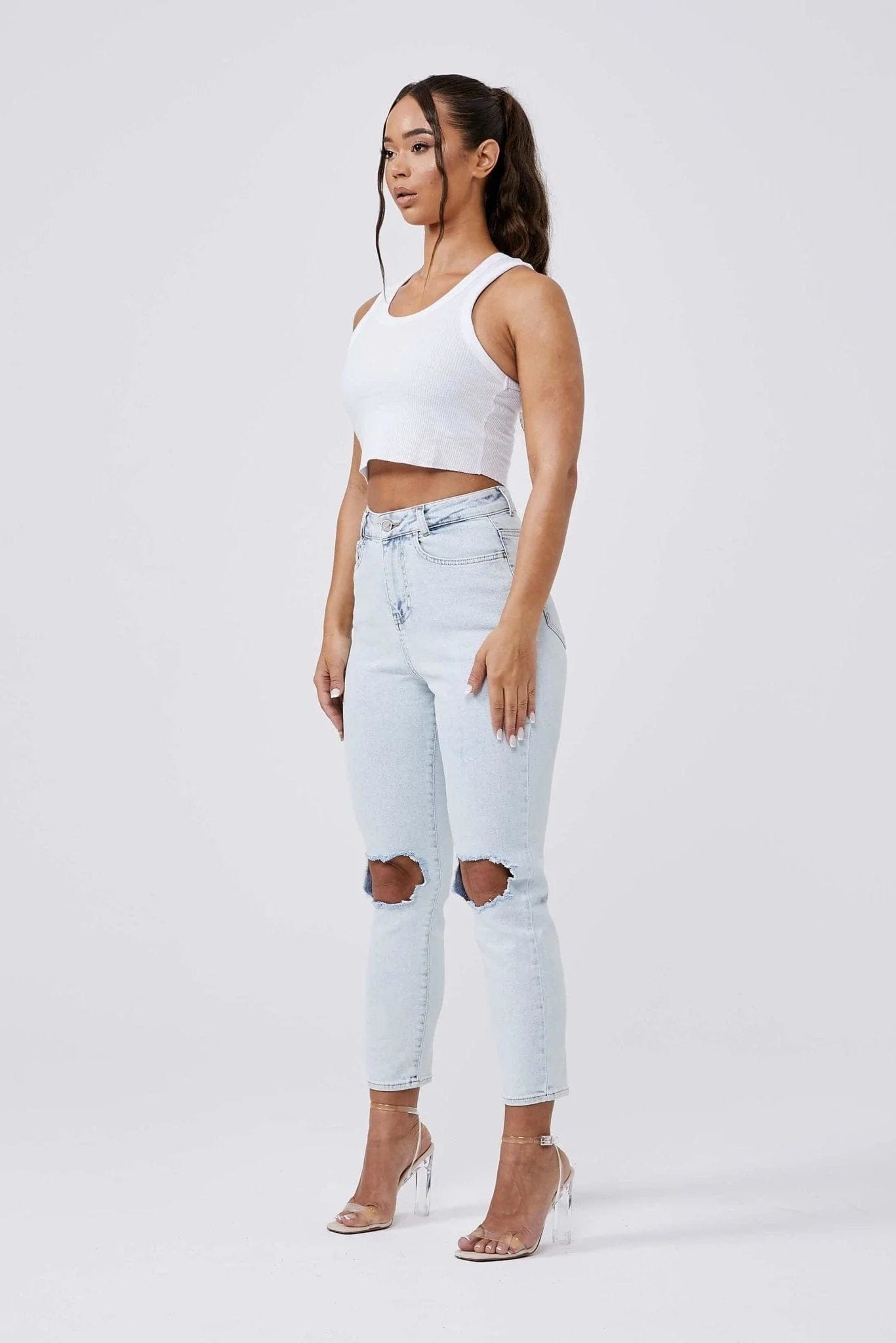 Legend London Womens Jeans MOM JEANS KNEE RIPPED - BLEACH WASH